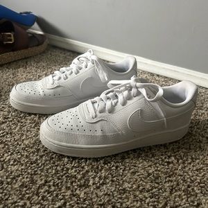 Nike women’s sneakers